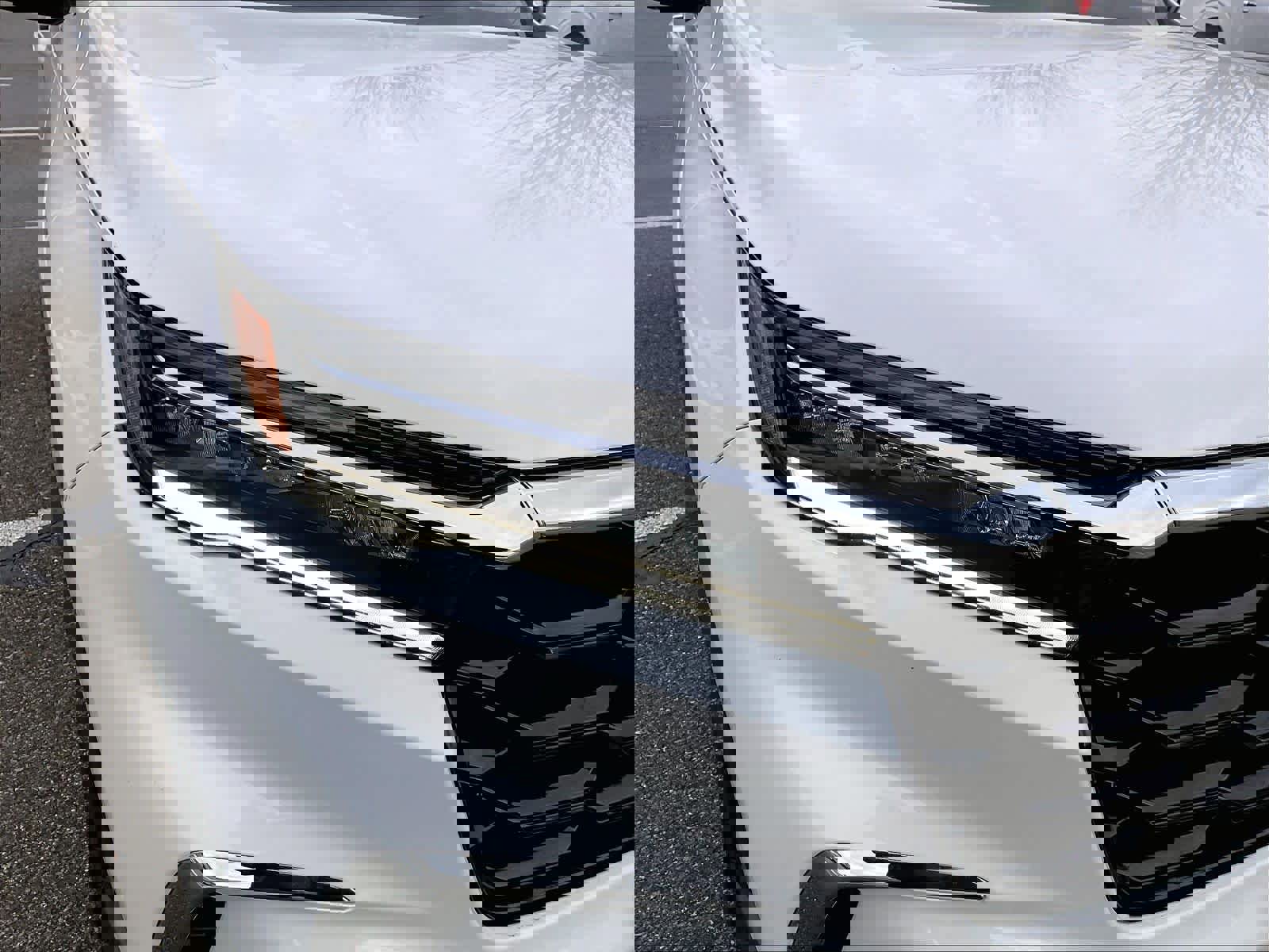 Used 2025 Honda Pilot Touring image 31