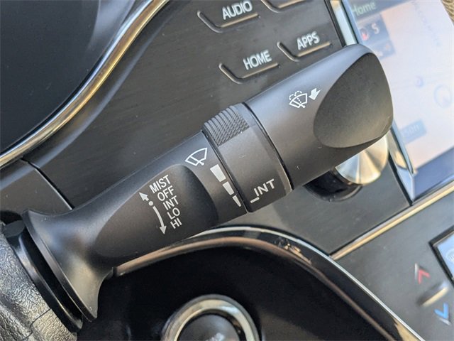 Used 2018 Toyota Avalon XLE Premium image 25