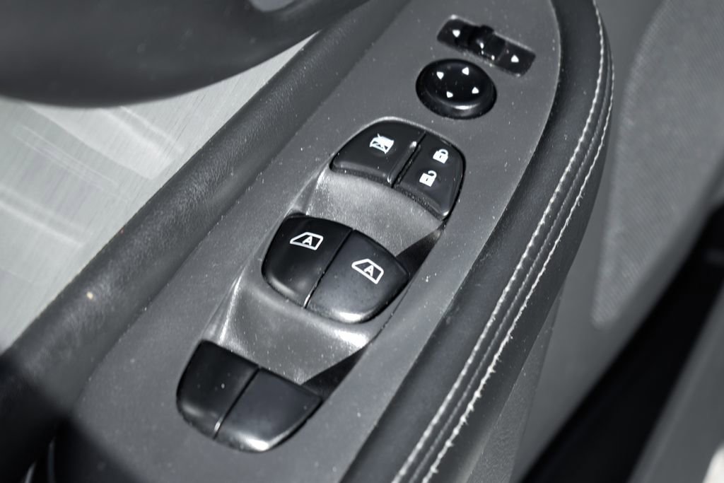 Used 2017 Nissan Murano SV FWD image 15