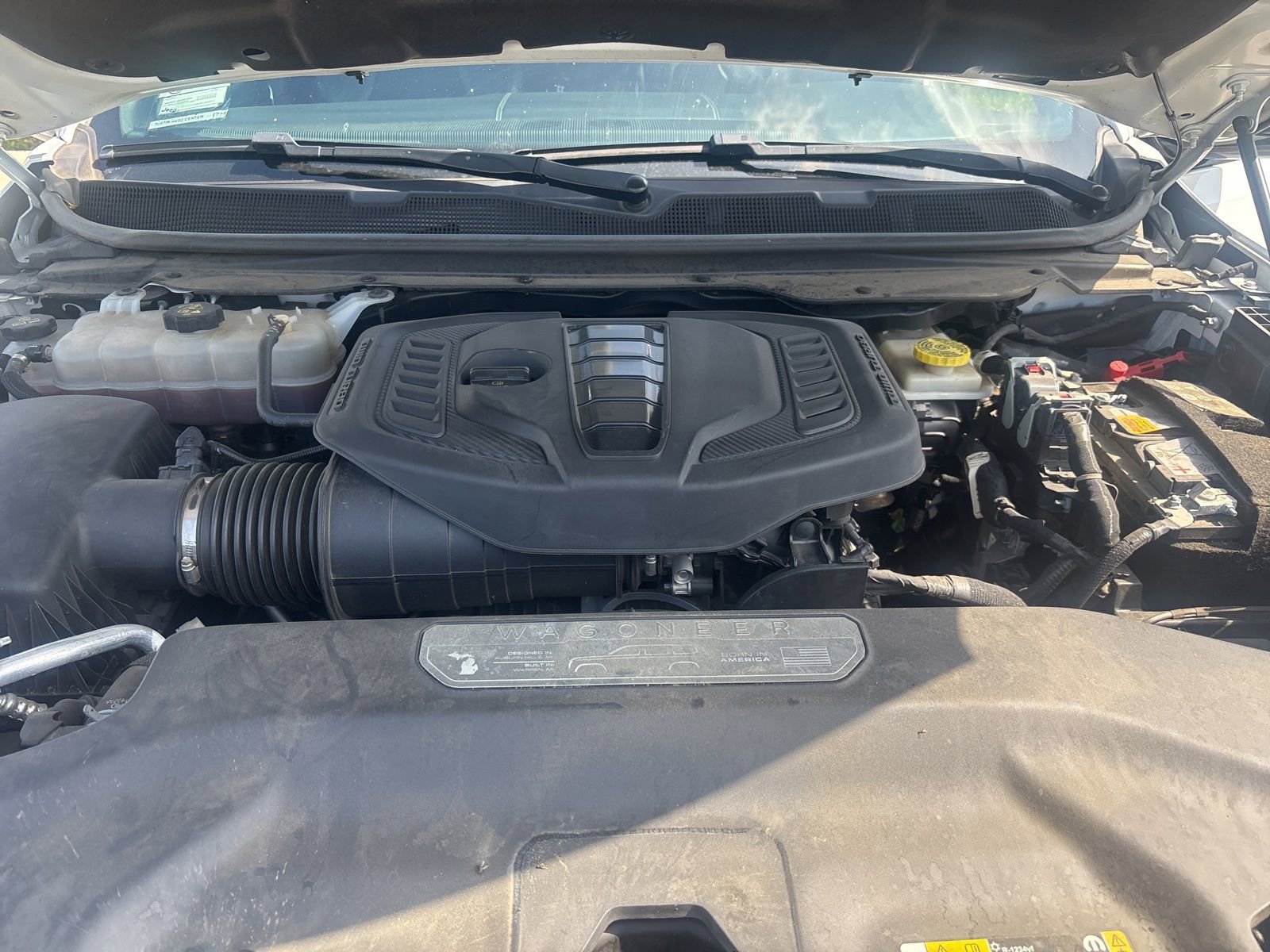 Used 2023 Jeep Wagoneer Series II RWD image 18