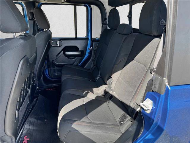 Used 2020 Jeep Gladiator Rubicon w/ LED Lighting Group image 17