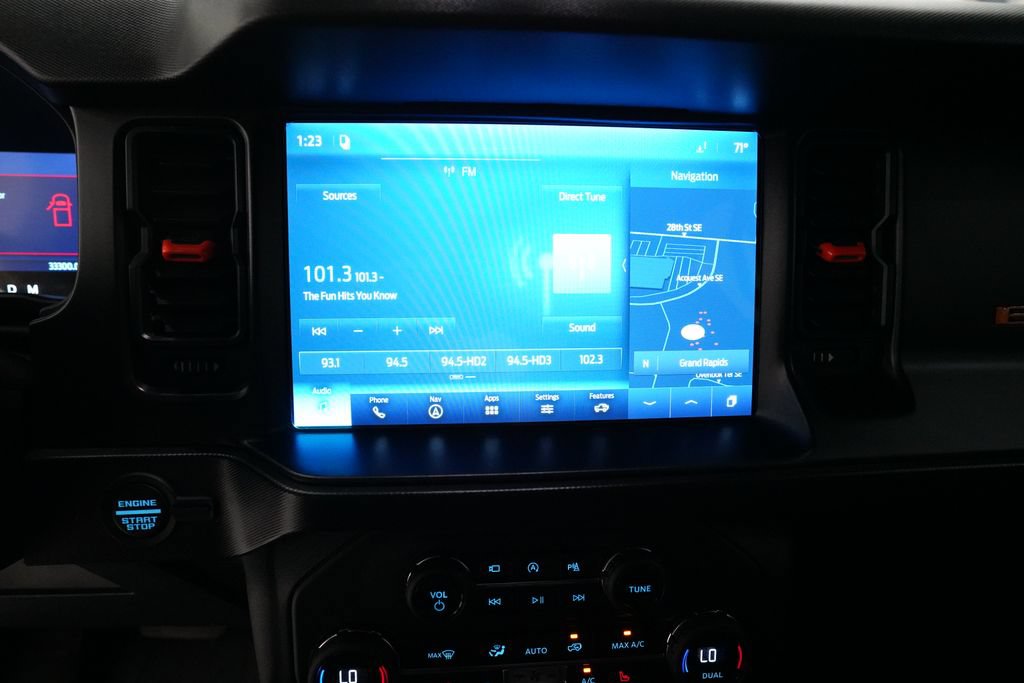 Used 2021 Ford Bronco First Edition AWD/4WD image 6