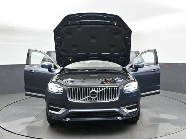 Used 2024 Volvo XC90 B5 Plus w/ Protection Package AWD/4WD image 48