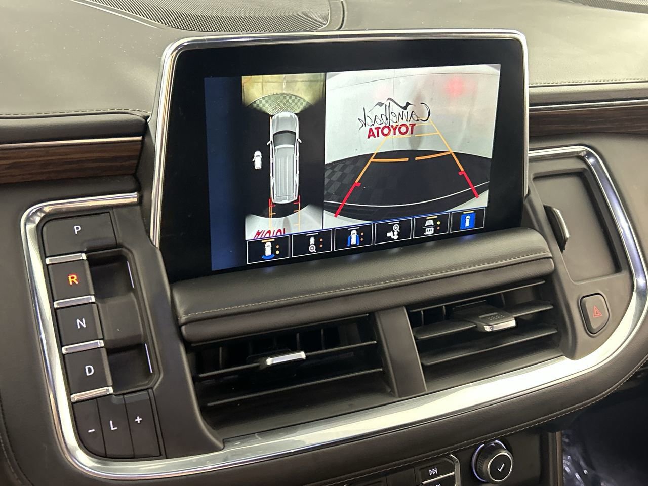 Used 2023 Chevrolet Tahoe High Country image 17