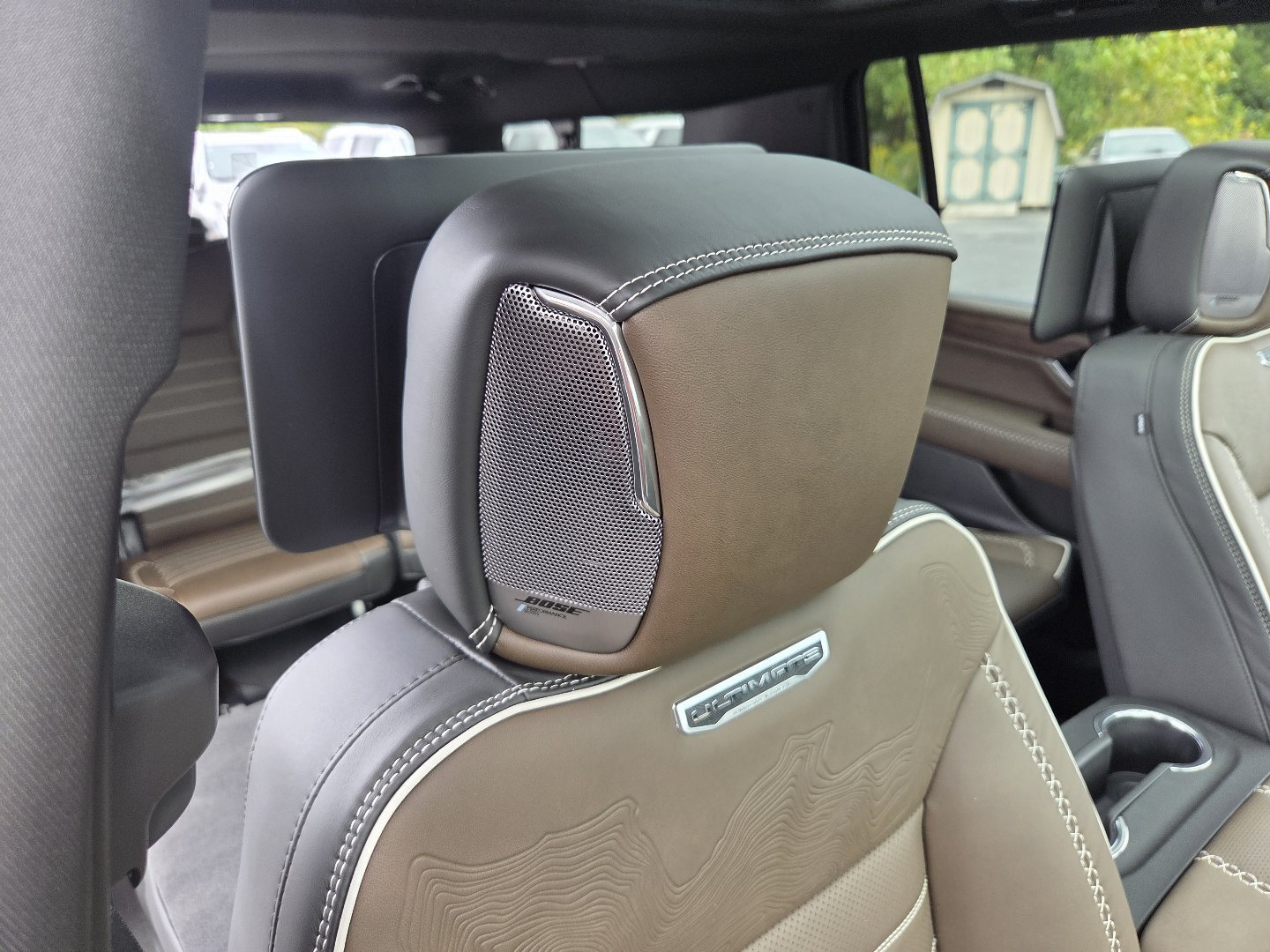 New 2027 GMC Yukon XL Denali Ultimate w/ LPO, Floor Liner Package AWD/4WD image 32