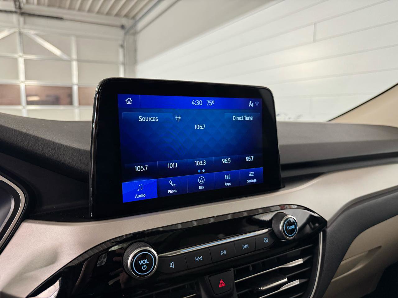 Used 2020 Ford Escape SEL image 22