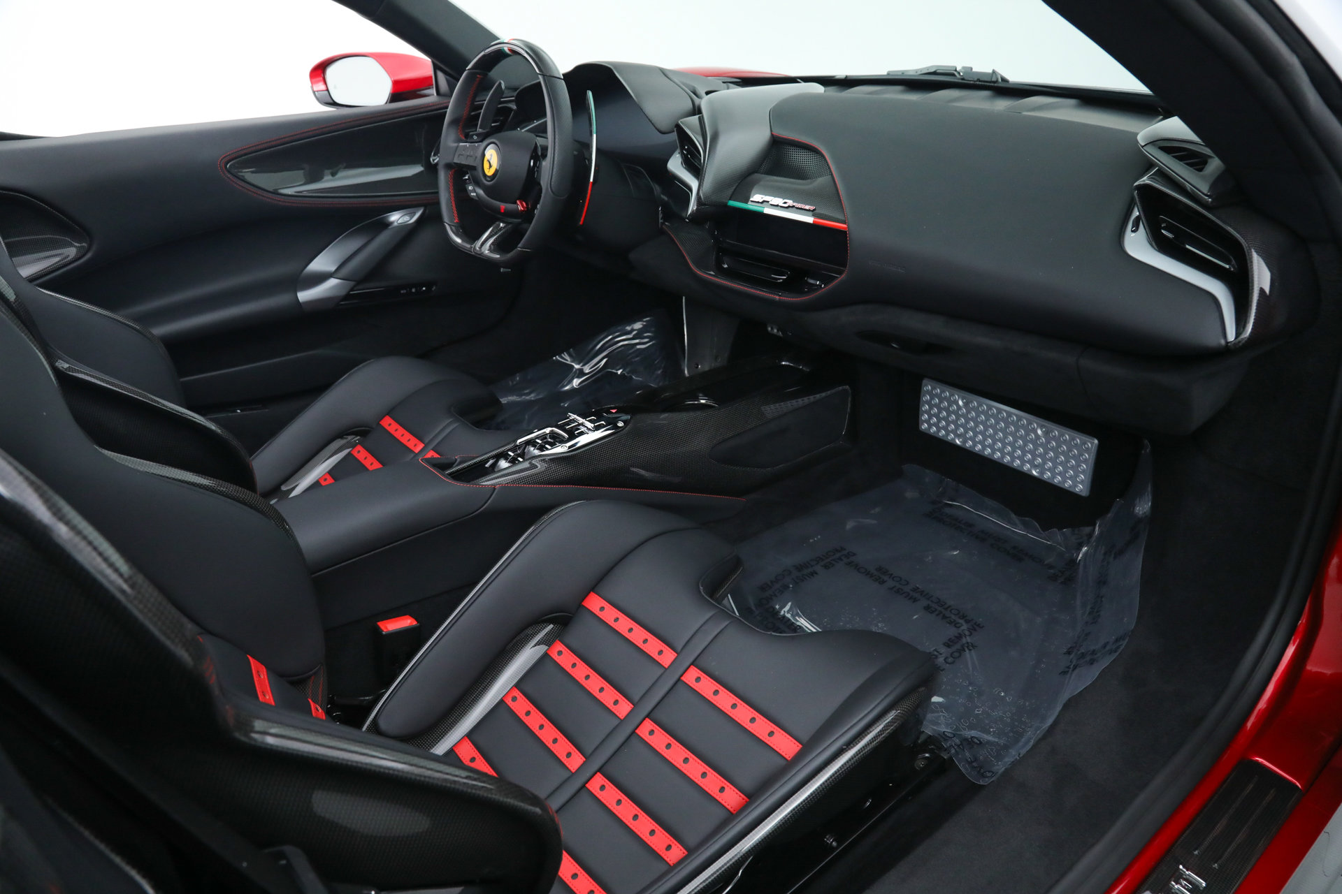 Used 2025 Ferrari SF90 Spider image 22