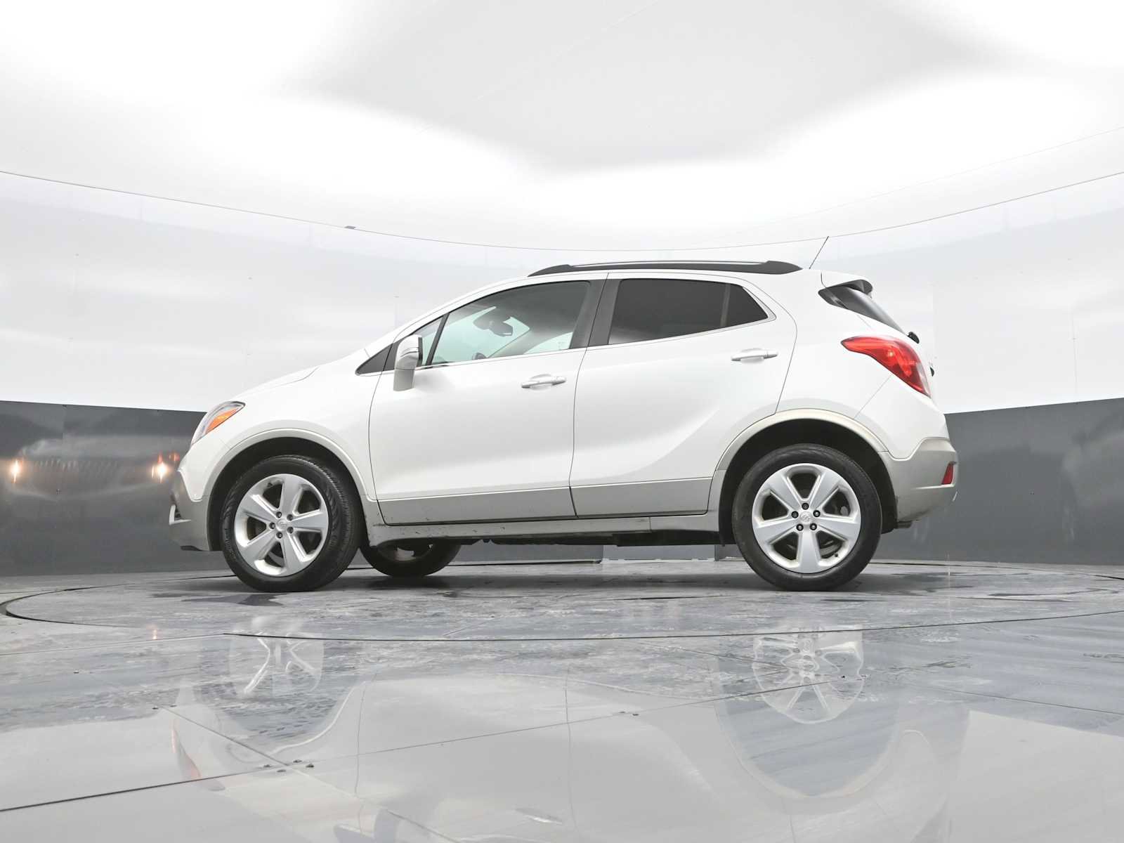 Used 2015 Buick Encore AWD image 37