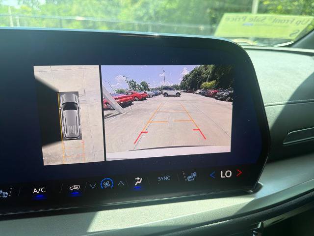 Used 2026 Chevrolet Traverse LT w/ Midnight/Sport Edition FWD image 26