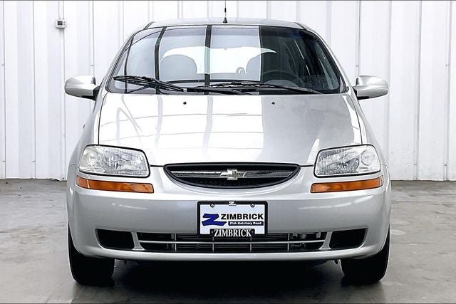 Used 2004 Chevrolet Aveo Hatchback FWD image 3