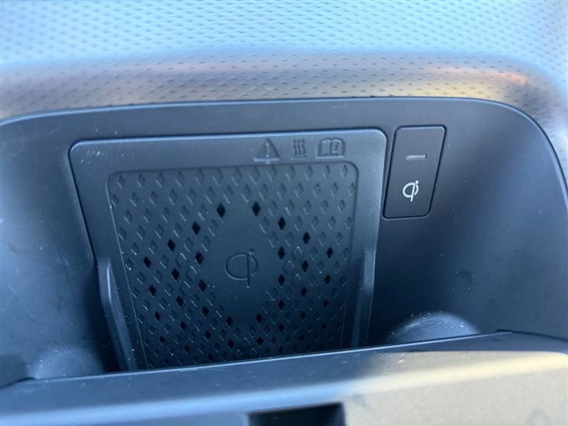 Used 2023 Genesis GV60 Advanced image 25