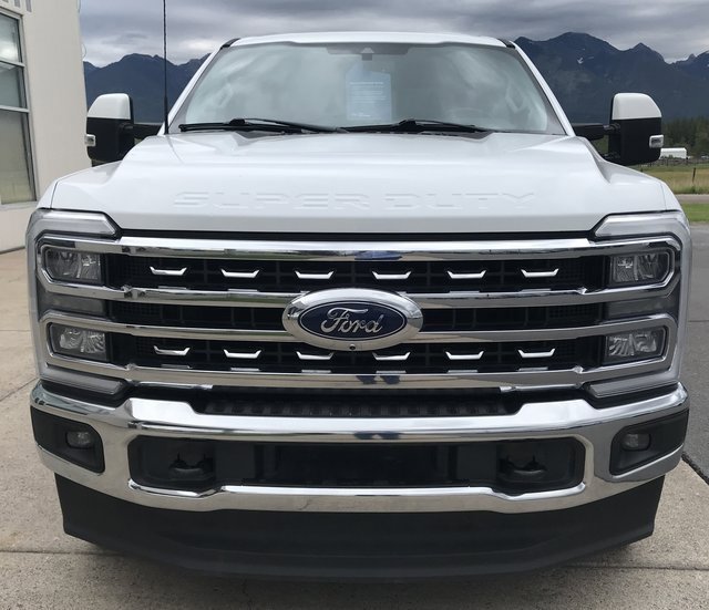 Certified 2023 Ford F350 Lariat w/ FX4 Off-Road Package image 2