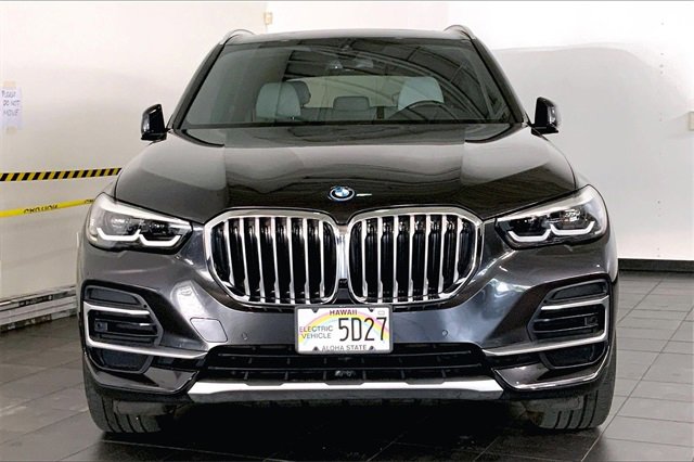 Certified 2023 BMW X5 xDrive45e w/ Luxury Seating Package image 3