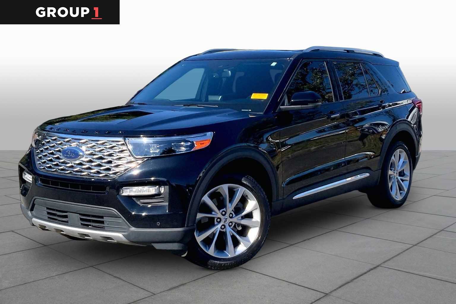 Used 2023 Ford Explorer Platinum w/ Technology Package AWD/4WD image 1