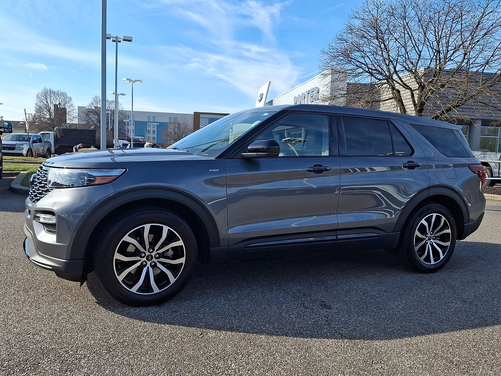 Certified 2022 Ford Explorer ST-Line image 5