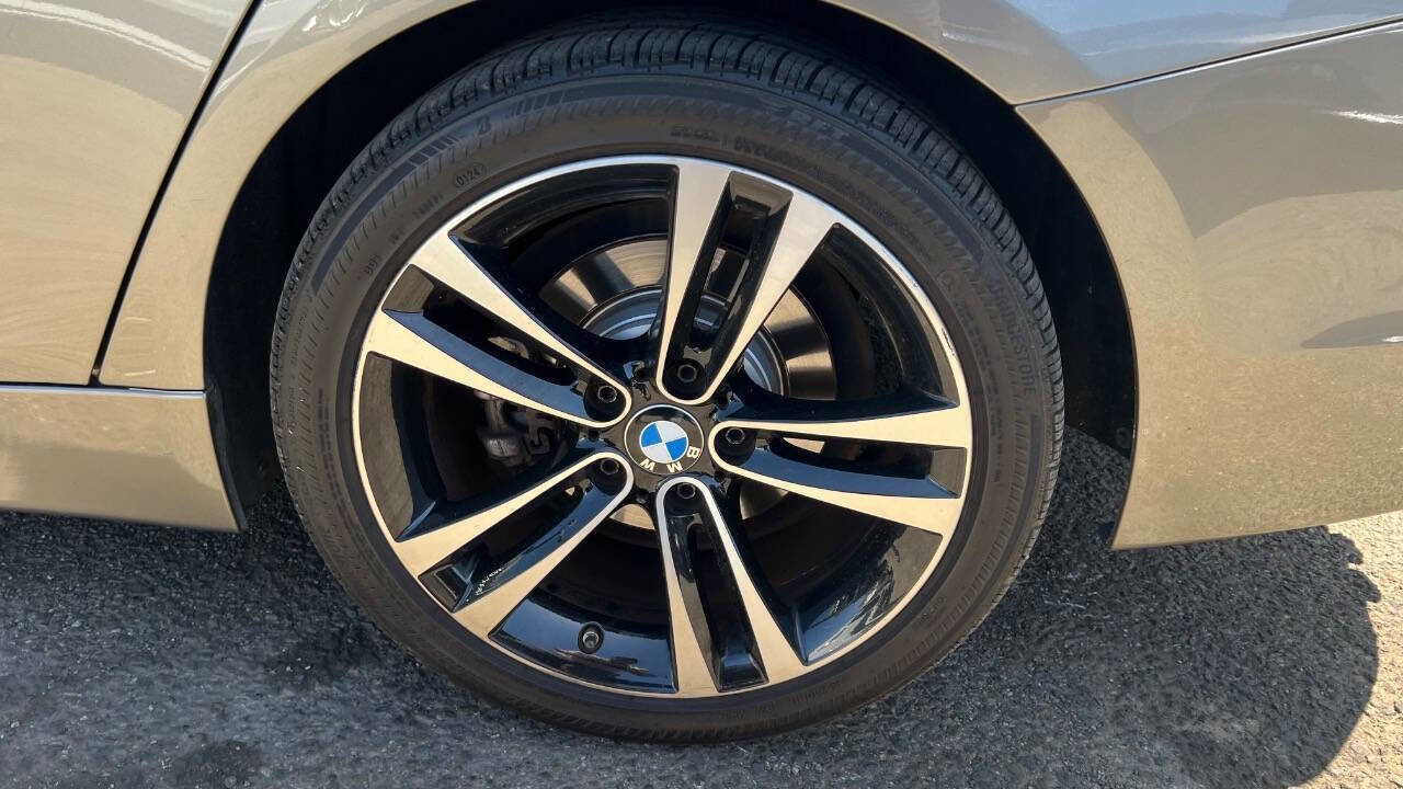Used 2018 BMW 330e RWD image 40