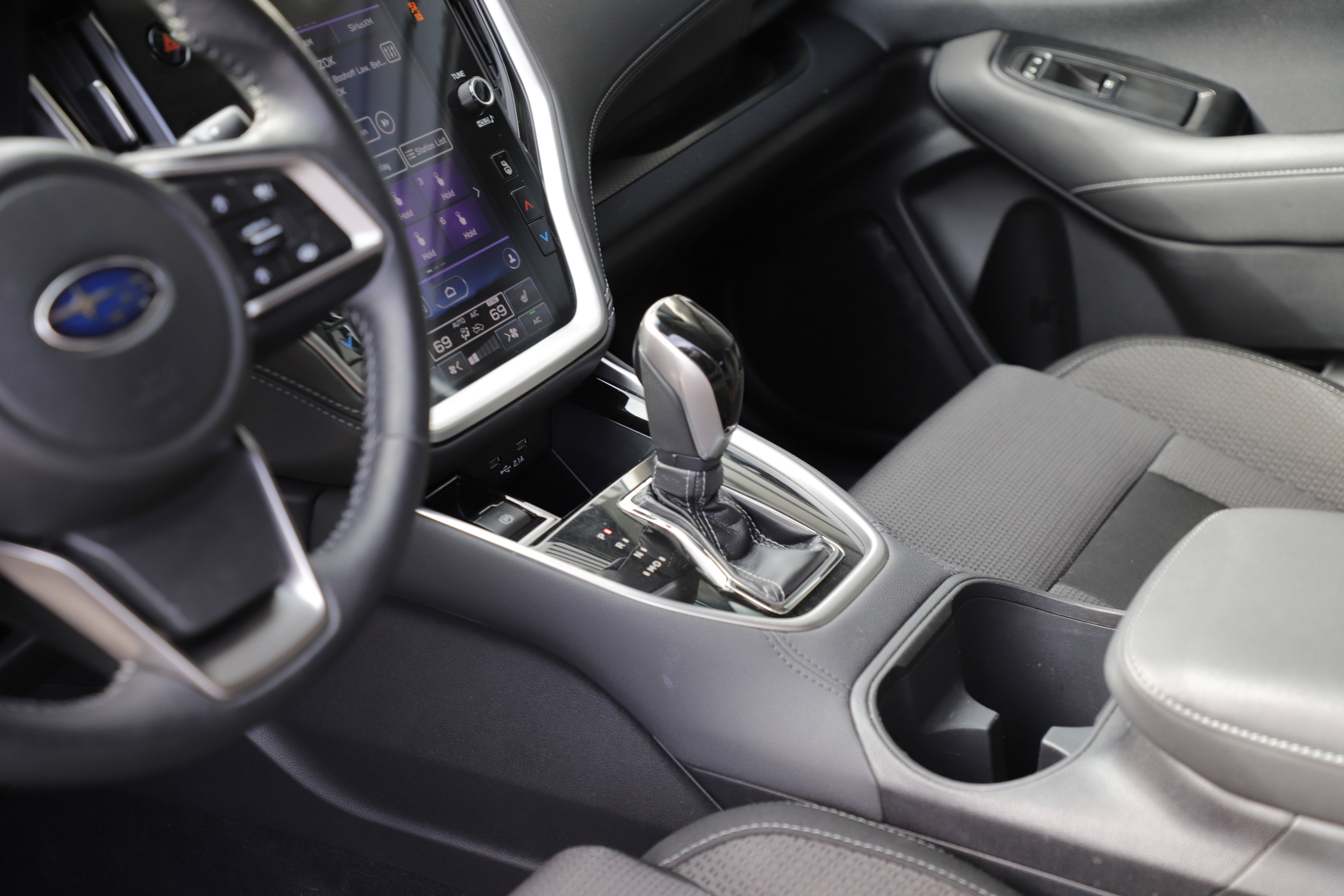 Used 2020 Subaru Outback Premium image 21