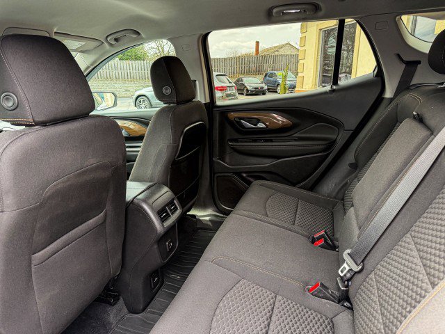 Used 2020 GMC Terrain SLE w/ Driver Convenience Package image 6