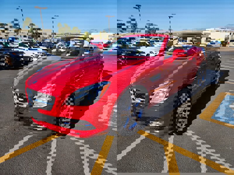 Used 2015 Mercedes-Benz SLK 250 w/ Premium Package image 26