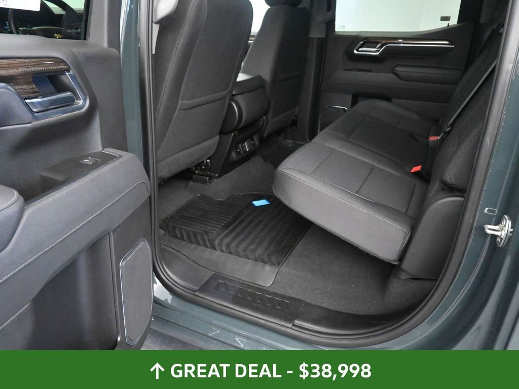 Used 2025 Chevrolet Silverado 1500 LT image 18