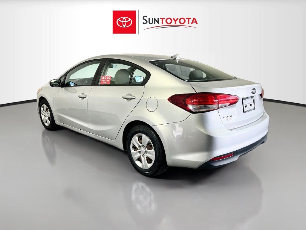Used 2017 Kia Forte LX FWD image 6