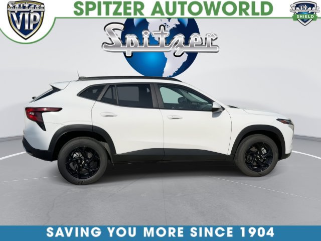 Used 2024 Chevrolet Trax LT w/ Driver Confidence Package FWD image 16
