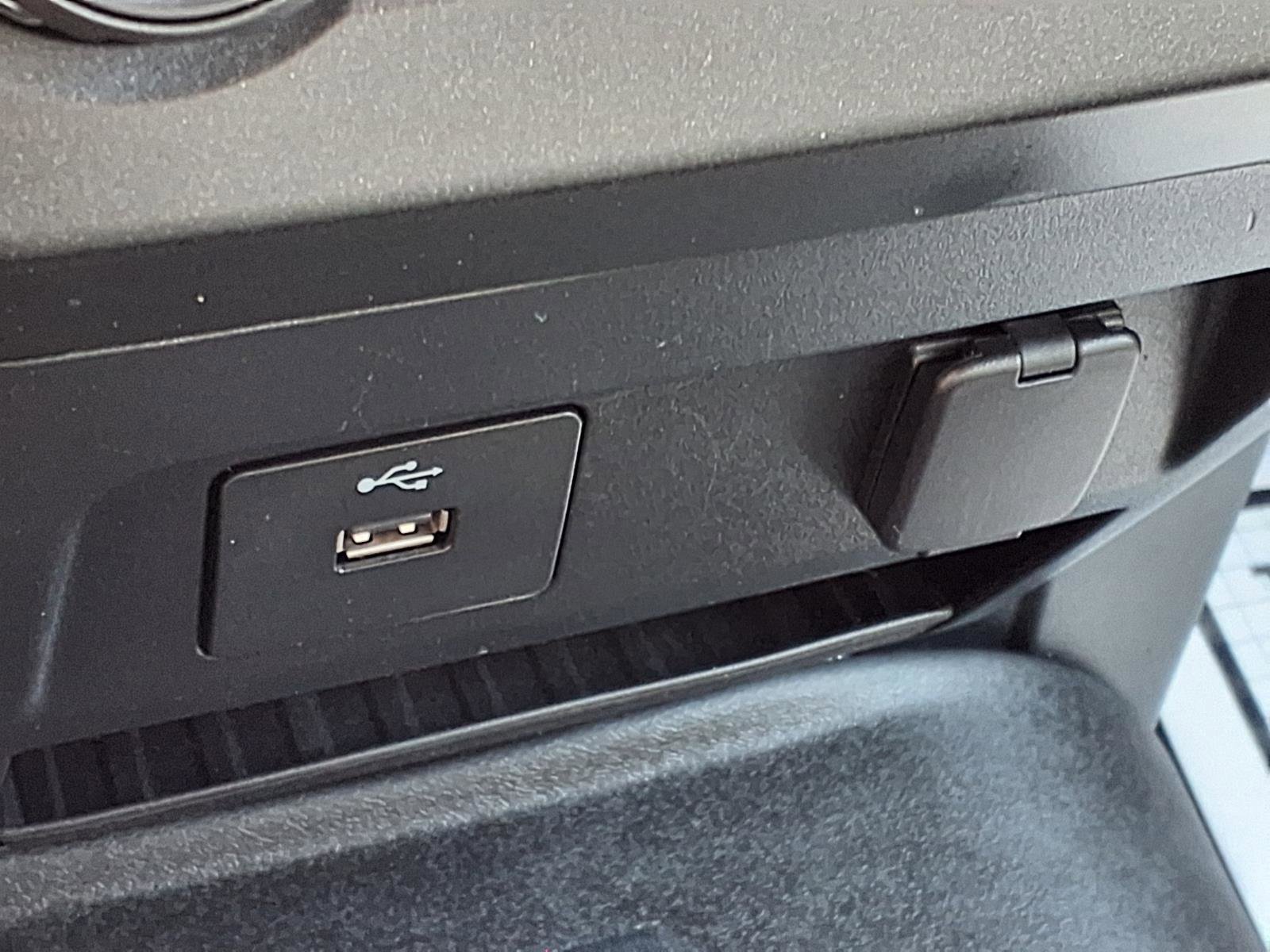 Used 2019 Ford F350 XL w/ Power Equipment Group AWD/4WD image 8
