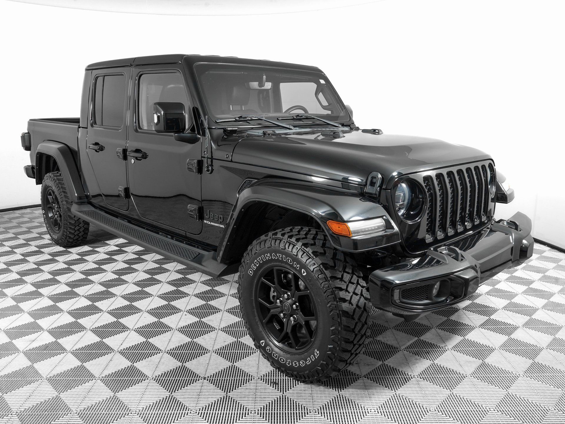 Used 2023 Jeep Gladiator Overland image 3