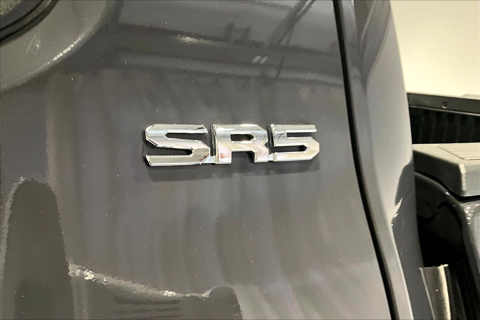 Used 2024 Toyota Tacoma SR5 AWD/4WD image 26