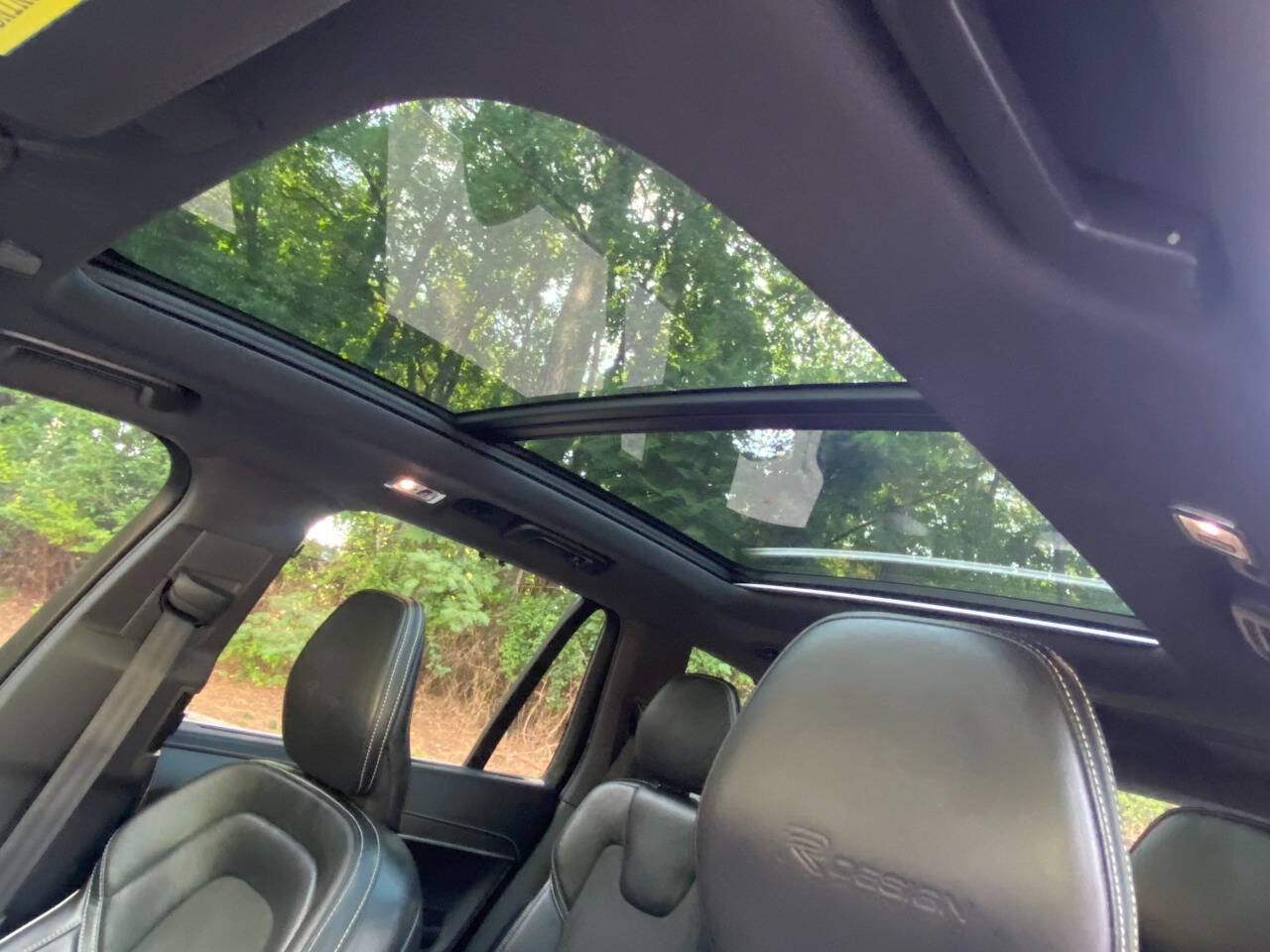 Used 2019 Volvo XC90 T5 R-Design w/ Protection Package Premier FWD image 40