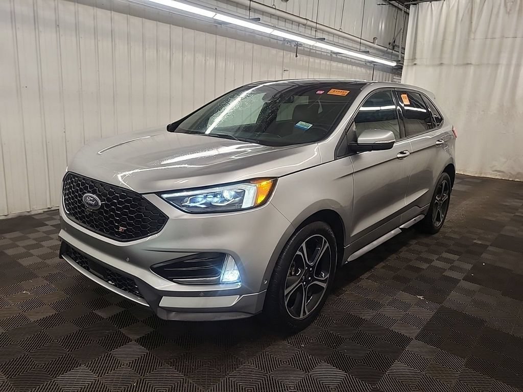 Used 2020 Ford Edge ST w/ Cold Weather Package AWD/4WD image 2
