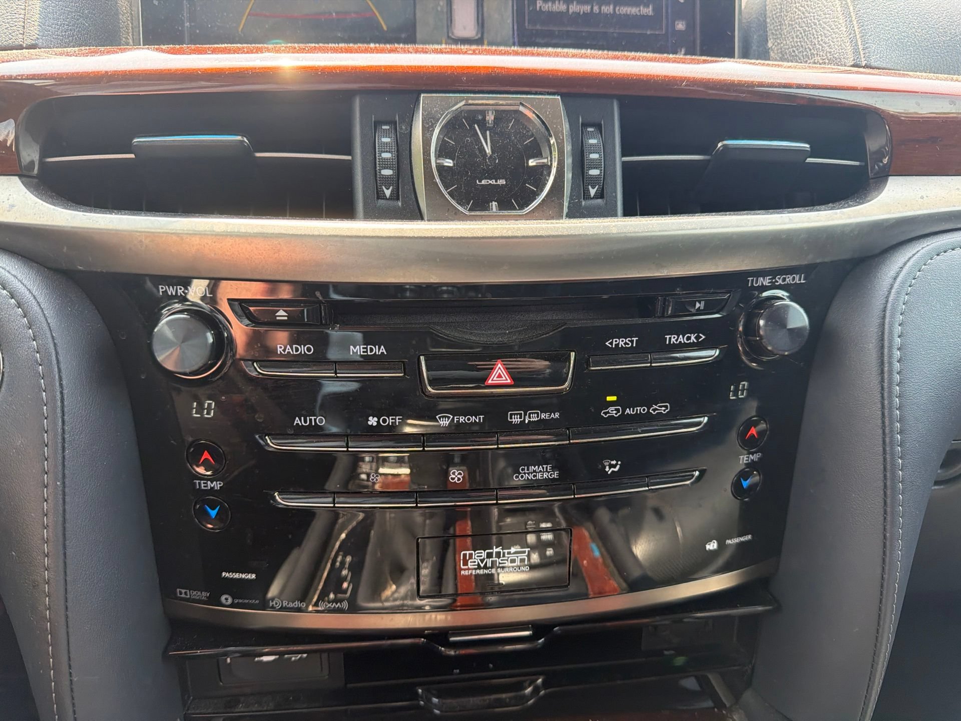 Used 2017 Lexus LX 570 4WD image 20