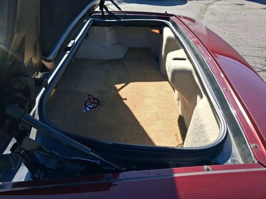 Used 2003 Chevrolet Corvette Convertible w/ Preferred Equipment Group1 RWD image 15