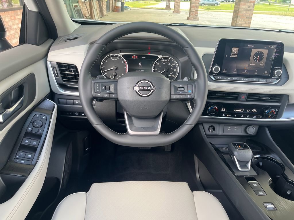 New 2026 Nissan Rogue Dark Armor image 13