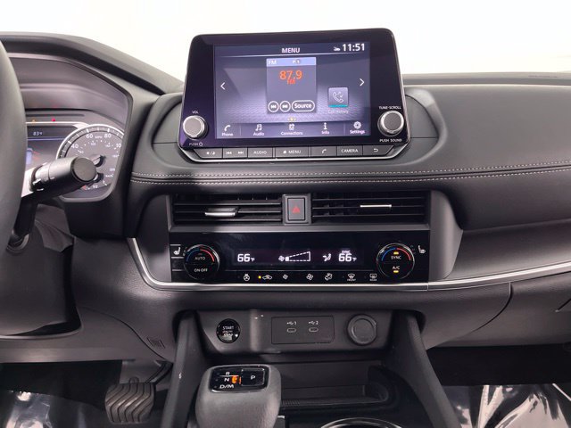 Used 2024 Nissan Rogue SV w/ SV Premium Package FWD image 26