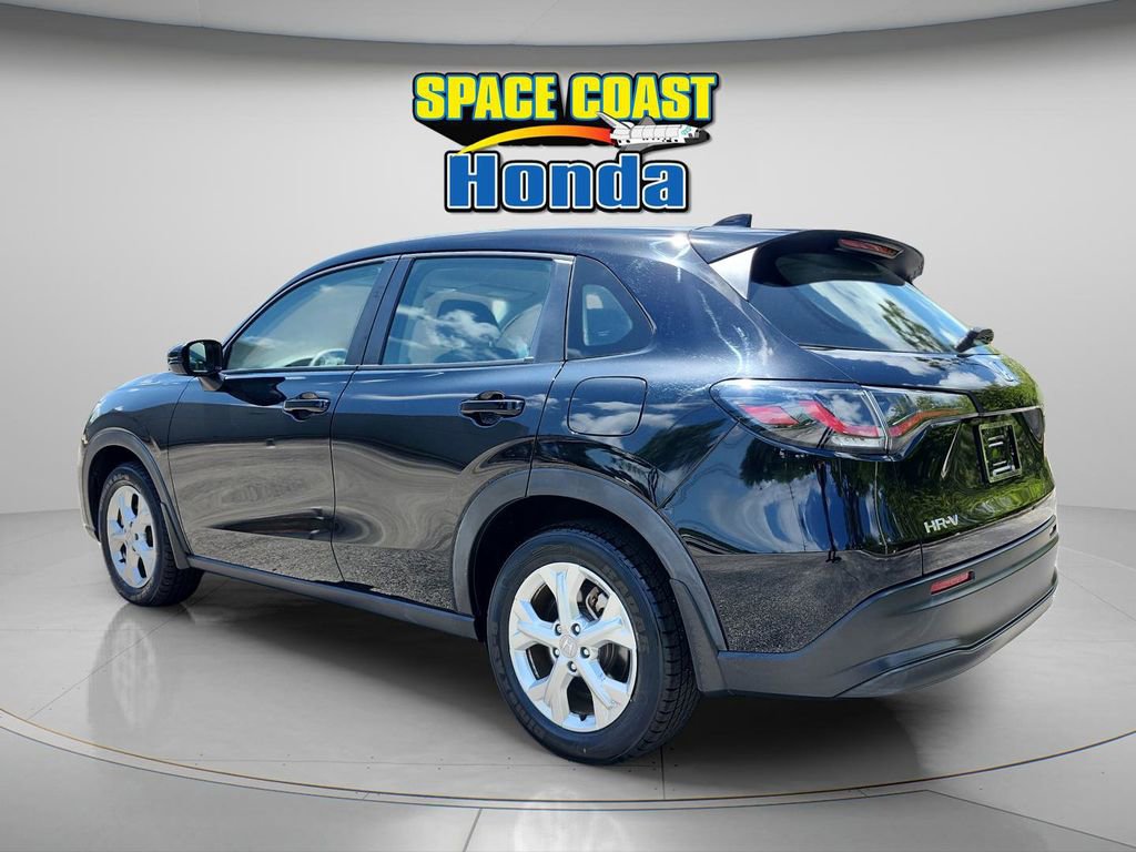 Certified 2023 Honda HR-V LX image 5