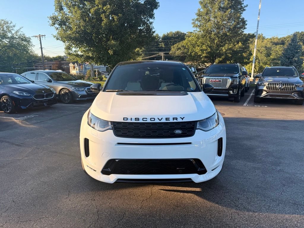 Used 2023 Land Rover Discovery Sport SE R-Dynamic AWD/4WD image 8