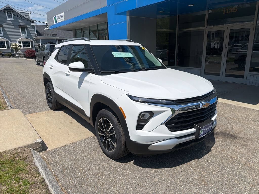 New 2026 Chevrolet TrailBlazer LT w/ LT Cold Weather Package AWD/4WD image 7