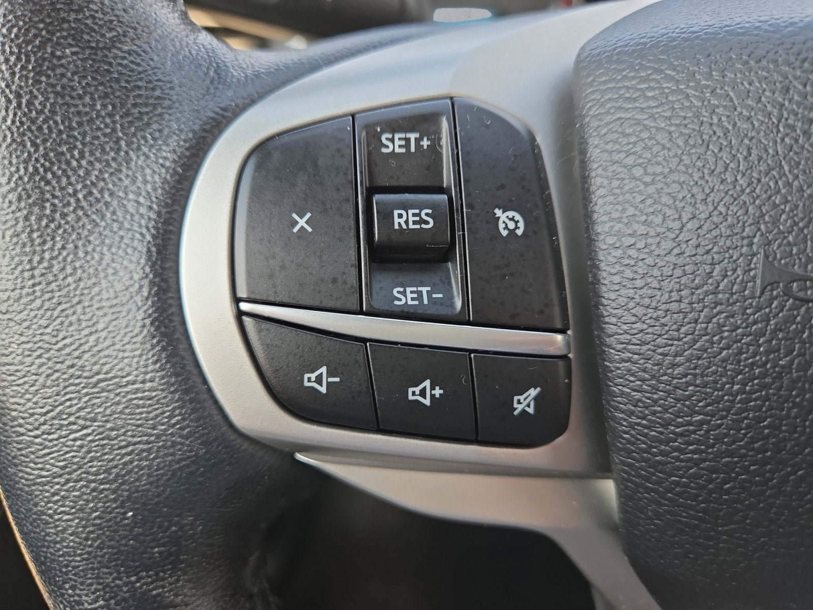 Certified 2022 Ford Explorer XLT w/ Equipment Group 202A AWD/4WD image 14