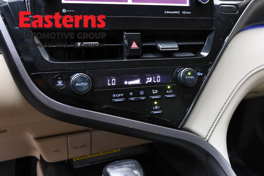 Used 2021 Toyota Camry XLE AWD/4WD image 19