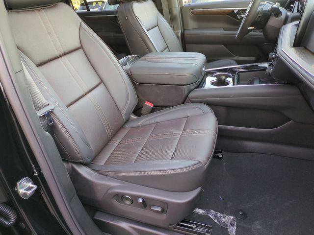 New 2026 Chevrolet Suburban High Country image 31