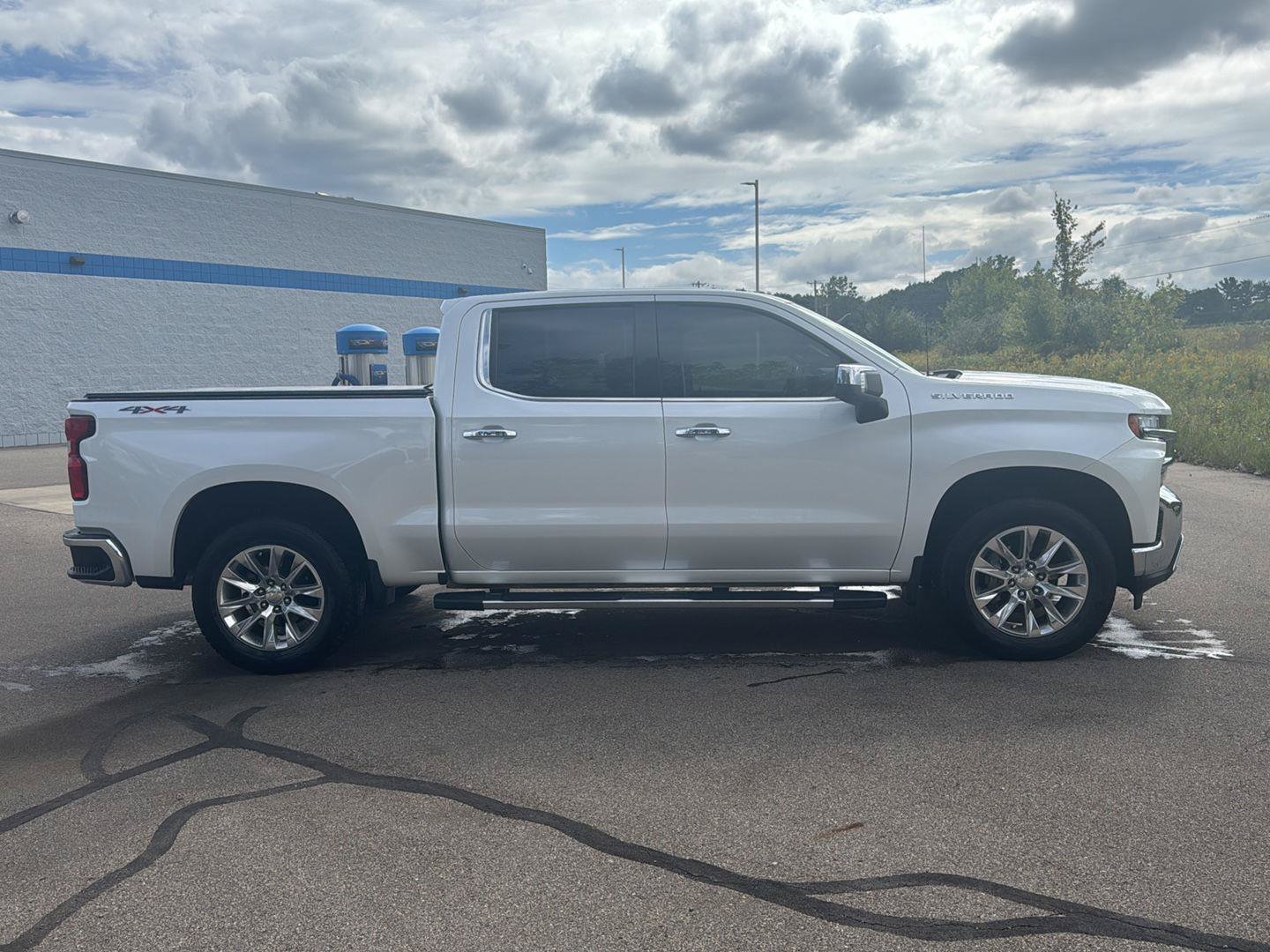Used 2021 Chevrolet Silverado 1500 LTZ AWD/4WD image 6