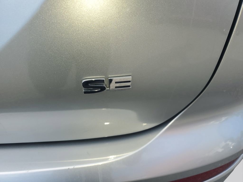 Used 2024 Mitsubishi Outlander SE image 18