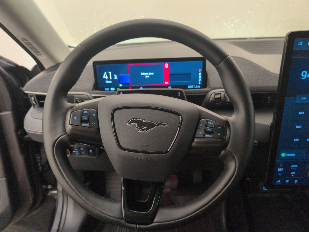 Used 2023 Ford Mustang Mach-E Premium image 27