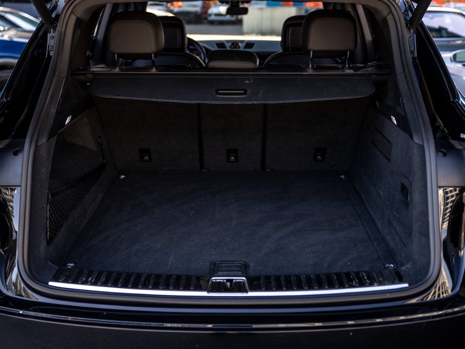 Certified 2023 Porsche Cayenne AWD/4WD image 37
