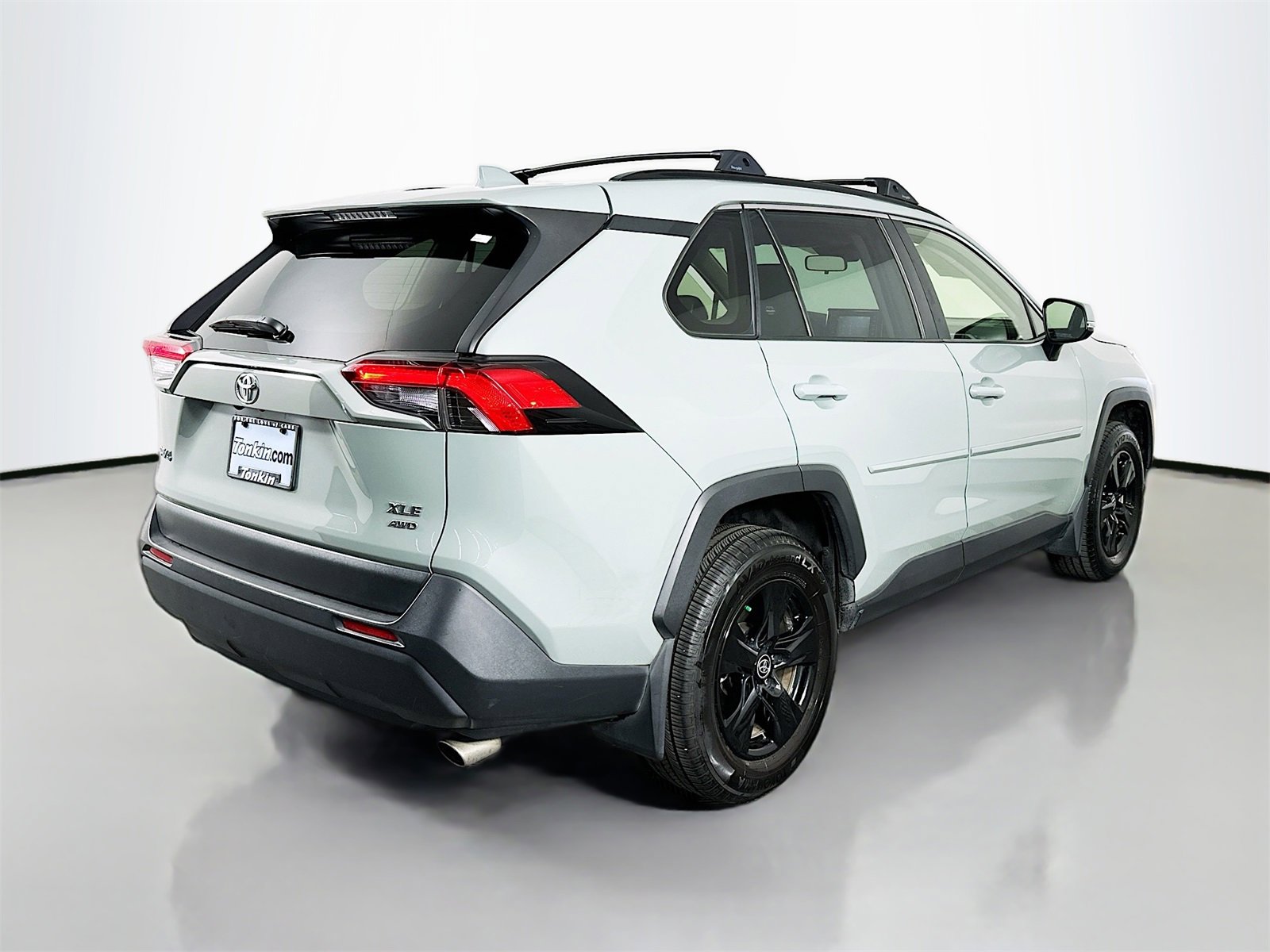 Certified 2020 Toyota RAV4 XLE image 7