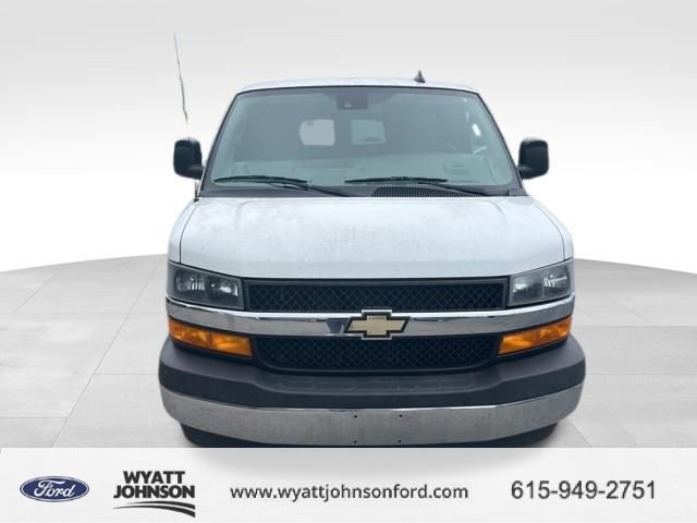 Used 2019 Chevrolet Express 3500 LT w/ LT Preferred Equipment Group RWD image 2