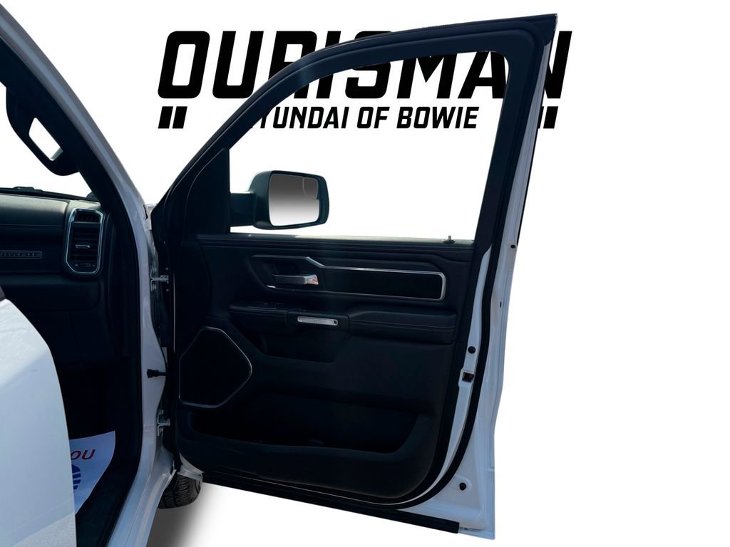 Used 2024 RAM 1500 Laramie image 16