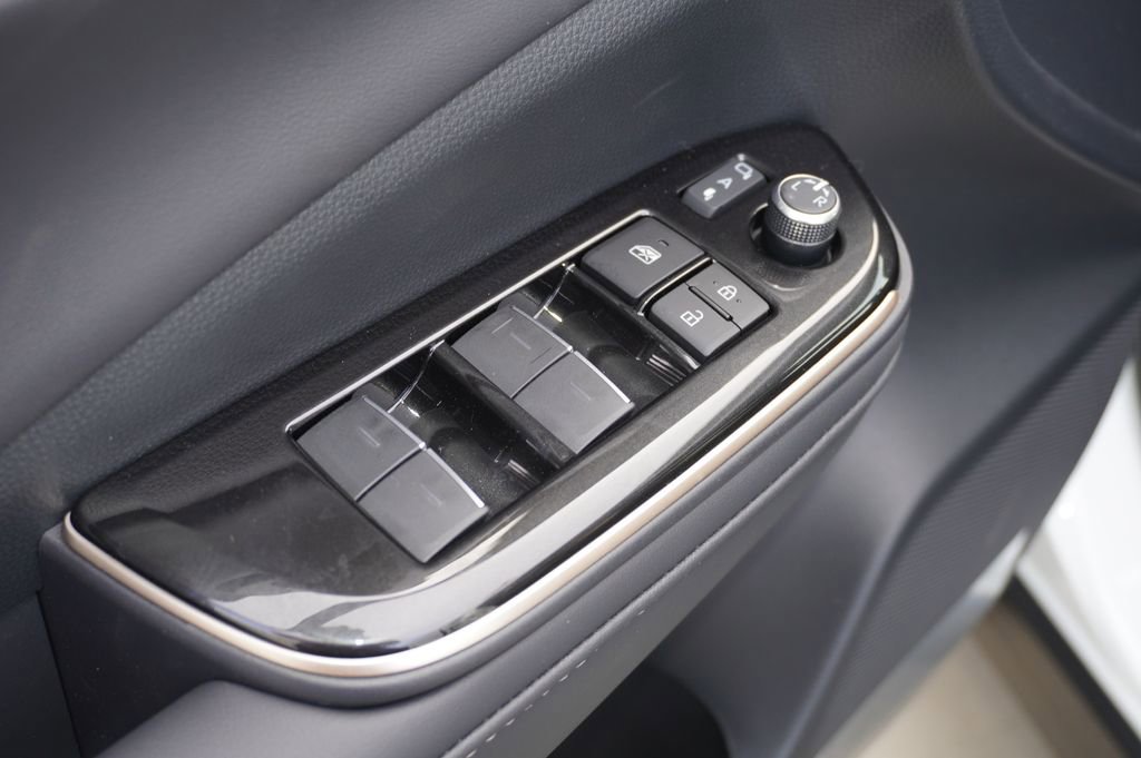 New 2026 Toyota Crown Signia image 13