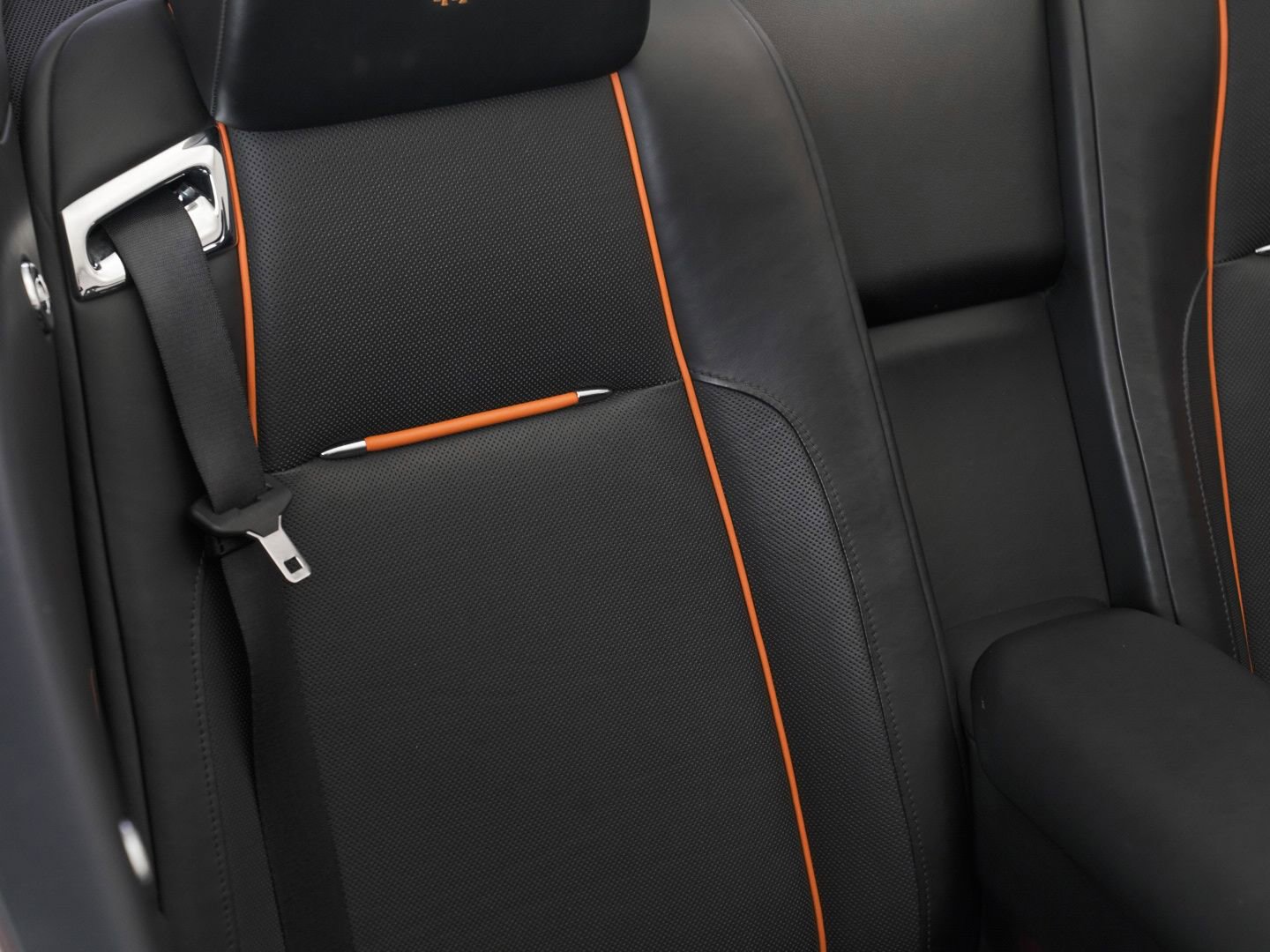 Used 2020 Rolls-Royce Dawn image 65